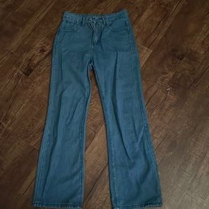 It’s supper cute it goes amazing with a cute crop top or a sweater